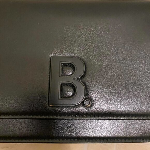 Balenciaga black chain strap crossbody purse - Picture 7 of 8